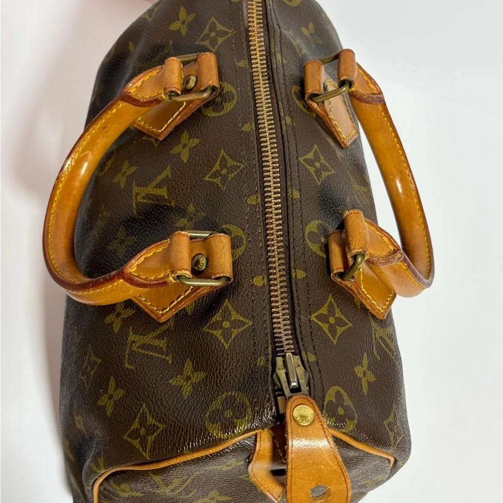 Louis Vuitton Vintage Speedy 25 - Picture 7 of 11